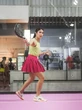6 Potret Dian Sastrowardoyo Olahraga Padel, Gayanya Bikin Hesti Purwadinata Terkagum-Kagum