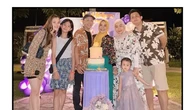 5 Potret Pesta Ultah Ibunda Ayu Ting Ting, Suprise Manis dari Keluarga Tercinta
