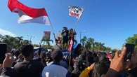 Demo Pemakzulan Bupati Pati Terus Membara, Koalisi Rakyat Unjuk Kekuatan di Alun-Alun Juwa...