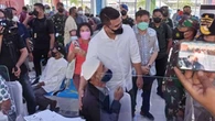 Bobby Nasution Tinjau Vaksinasi Massal di Belawan, 10.000 Warga Medan Berpartisipasi
