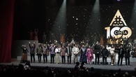 Konser Smartfren Malam 100 Cinta Sajikan Kolaborasi Lintas Generasi, Yura Yunita Hingga K...