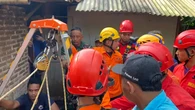 Tragedi Bapak-Anak Meninggal di Dalam Sumur di Banyumas, Anak Jatuh Ayah Ikut Tewas saat H...