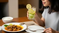 Cara Membuat Infused Water Lemon dan Mentimun untuk Menurunkan Kolesterol Setelah Makan Da...