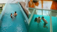 7 Potret Kolam Renang di Rumah Aaliyah Massaid dan Thariq Halilintar, Desainnya Cocok untu...