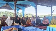 Perempuan Bajo Bangkitkan Ekonomi Lewat Legalitas Usaha dan Pertanian Keluarga