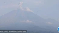 Gunung Semeru Erupsi Dua Kali Hari ini, Waspada Potensi Lahar Dingin