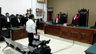 Sidang Eksepsi Eks-Kapolres Ngada Diwarnai Demonstrasi