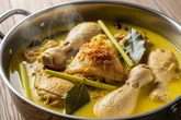Resep Opor Ayam Kampung, Kuah Kuning Gurih Beraroma Rempah