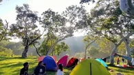 5 Tips Menghadapi Cuaca Buruk dan Hujan Es Saat Mendaki Gunung