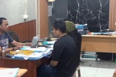 Akal-akalan Pasutri Jual Emas Palsu di Pasar Induk