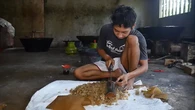 Dari Kulit Kurban Jadi Rezeki: Cerita Perajin Kerupuk Sodo Gunungkidul