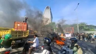 Solidaritas untuk Affan Kurniawan, Mahasiswa di Makassar Tutup Jalan dan Bakar Ban