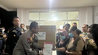 Pesan Haru Kapolda Gorontalo saat Serahkan Jenazah Korban Longsor Terakhir ke Keluarga