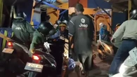 Jembatan Cijeruk Bandung Ambruk saat Dilintasi Banyak Warga, Dedi Mulyadi: Konstruksinya T...