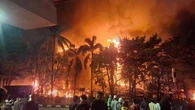 1 Orang Meninggal Dunia Imbas Kebakaran Kantor DPRD Kota Makassar, Lompat dari Lantai 4
