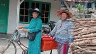 Kisah Pedagang Pentol Naik Haji usai Menabung 27 Tahun 