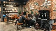 10 Coffee Shop Dekat Stasiun Gondangdia, Pilihan Terbaik untuk Teman Kerja hingga Nongkron...