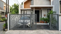 6 Inspirasi Pagar Rumah Modern dengan Pintu Geser untuk Lahan Sempit