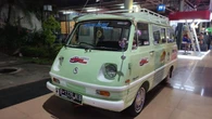 Mazda Bongo F1000 Deluxe 1972, Mobil Retro Antik Hiasi IIMS 2023