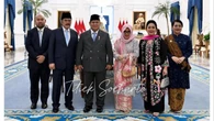 Model Atasan Kebaya Bordir Hitam-Pink ala Titiek Soeharto yang Anggun dan Berkelas