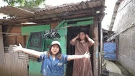 'Emak-emak' Komika Viral, Intip 8 Potret Rumah Sederhana Mpok Citra Plasenta dengan Atap S...