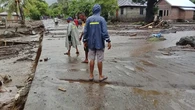 Gubernur NTT Pastikan Penuhi Kebutuhan Mendasar Korban Banjir Bandang, Bantuan Darurat Ter...