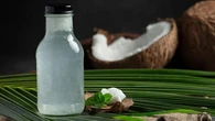 4 Manfaat Hebat Air Kelapa, Mulai dari Tingkatkan Imunitas hingga Cegah Dehidrasi Saat Dia...