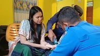 Saat Damkar Jadi 'Super Hero' Ibu Hamil yang Jarinya Terjepit Cincin Sampai Bengkak