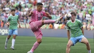 Terlibat Insiden Baku Hantam di MLS, Luis Suarez dan Sergio Busquets Dikecam Keras!