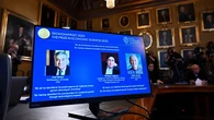 Joel Mokyr, Philippe Aghion, dan Peter Howitt Raih Nobel Ekonomi 2025, Ini Hadiah yang Did...