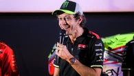 Ekspresi Jenaka dan Lambaian Tangan Valentino Rossi untuk Indonesia, Dampaknya Terasa Samp...