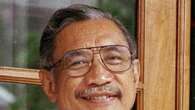 16 Maret 2002: Mengenang Umar Kayam