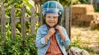 Pilihan Helm Motor Anak Terbaik agar Berkendara Bersama Si Kecil Lebih Aman