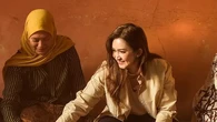Nafa Urbach Janji Serahkan Gaji dan Tunjangan untuk Rakyat, Intip Gayanya saat 'Blusukan'