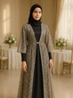Kenapa Hijab Sering Nabrak dengan Long Dress? Ini Tips Warna & Teksturnya