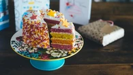 Tips Bikin Kue Ulang Tahun dari Roti Tawar, Solusi Praktis Tanpa Oven