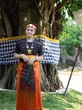Gaya Amora Lemos Pakai Baju Adat Suku Batak, Tampil Memukau