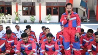 Cerita Heroik Tiga Petugas Damkar Surabaya Evakuasi 2 Santri Al Khoziny Tertimbun Puing