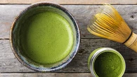 Lebih Sehat Teh Hijau atau Matcha? Begini Perbandingan Khasiatnya