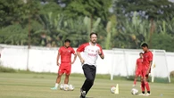 Daftar Lengkap Tim Kepelatihan Persija Jakarta Musim 2025/2026