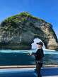 6 Potret Prilly Latuconsina Mancing Pakai Metode Popping di Nusa Penida Bali, Tetap Glowin...