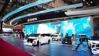 Toyota Cetak Ribuan SPK di GIIAS 2025, Innova Zenix Hybrid Terlaris
