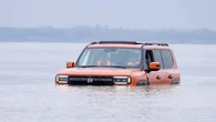 Jetour Zongheng G700 Pecahkan Rekor, Sukses Menyeberangi Sungai Terpanjang di Asia
