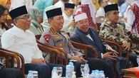Polisi-Ulama Mesra di Haul Ponpes Buntet Cirebon