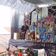 Viral Pengantin Buat Pelaminan di Atas Jalanan, Saat Resepsi Tukang Jualan dan Kendaraan B...