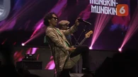 Slank Persembahkan Hadiah Spesial di SkyAvenue 2025, Bimbim Sempat Bikin Haru Penonton