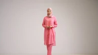 10 Tips Memilih Kebaya Pink dan Kombinasinya, Bisa Bikin Penampilanmu Makin Elegan