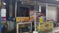 Warung Makan di Gondangdia yang Viral Usai Didatangi YouTuber Mukbang Tzuyang