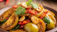 Resep Tumis Tomat Hijau Pedas Gurih, Menu Sederhana yang Menggugah Selera