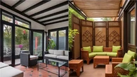 20 Model Teras Semi Outdoor Bikin Rumah Terlihat Mewah dan Seru Buat Nongkrong